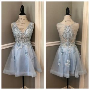 NEW JOVANI SZ 10 LIGHT BLUE BEADED ILLUSION FORMAL COCKTAIL DRESS